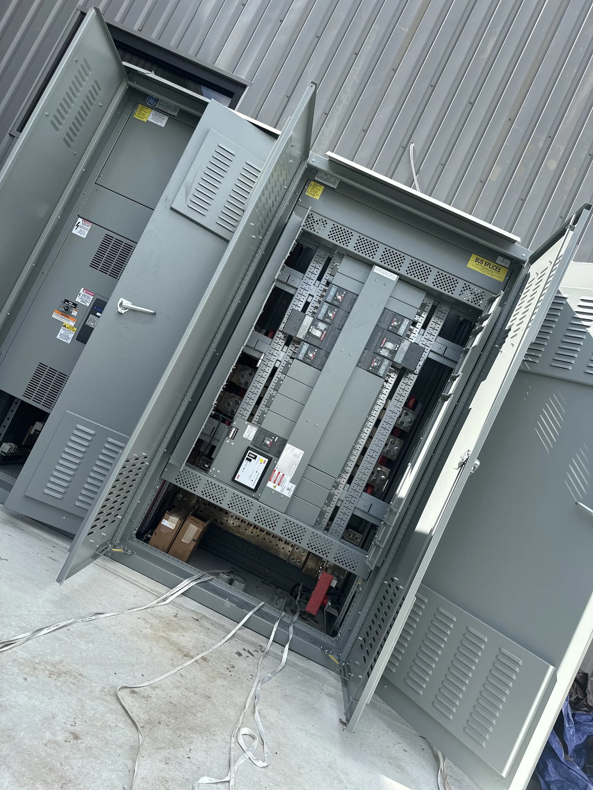 Commercial switchgear breaker bus — Babcock Electric