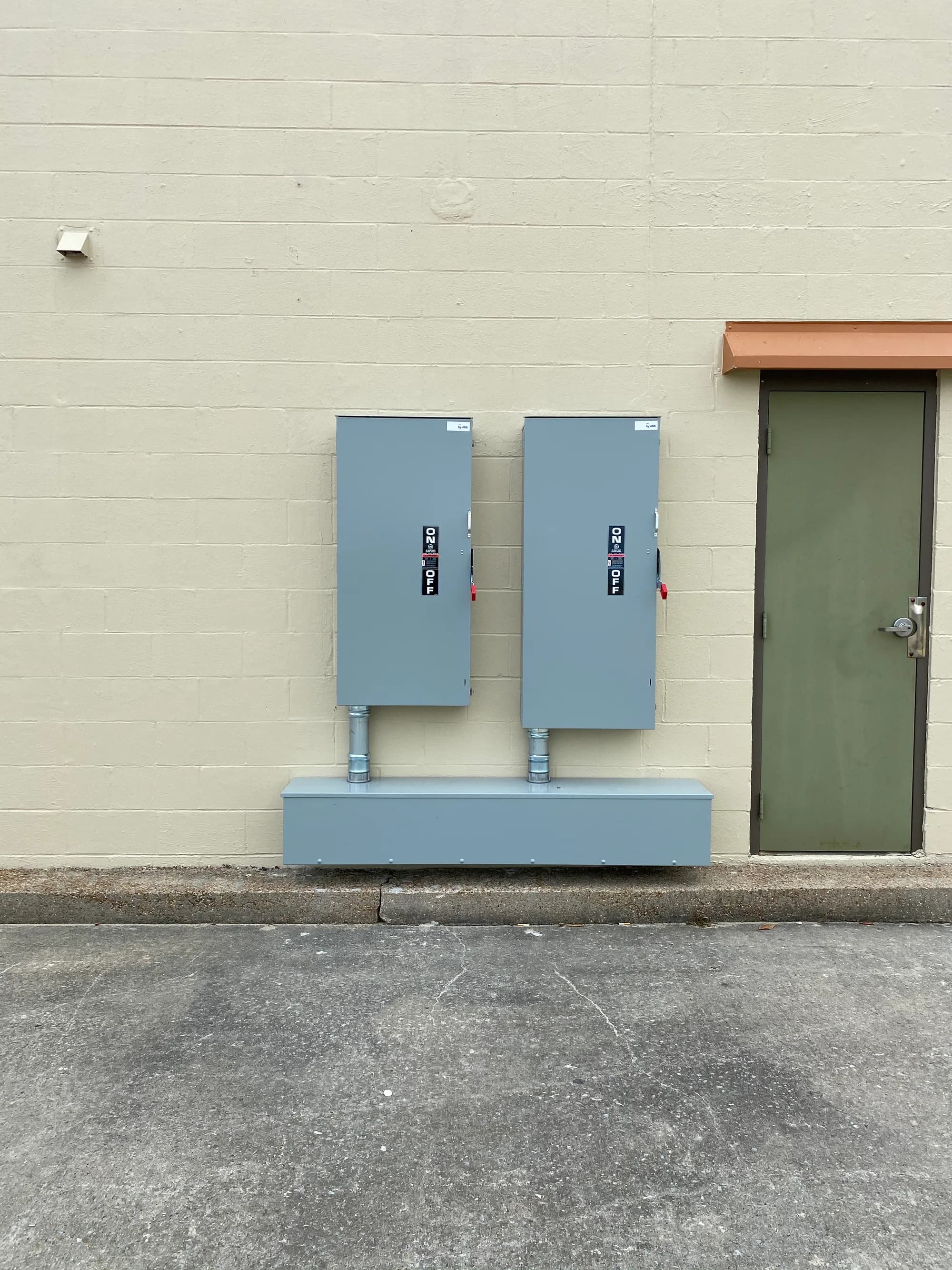 Industrial disconnect installation